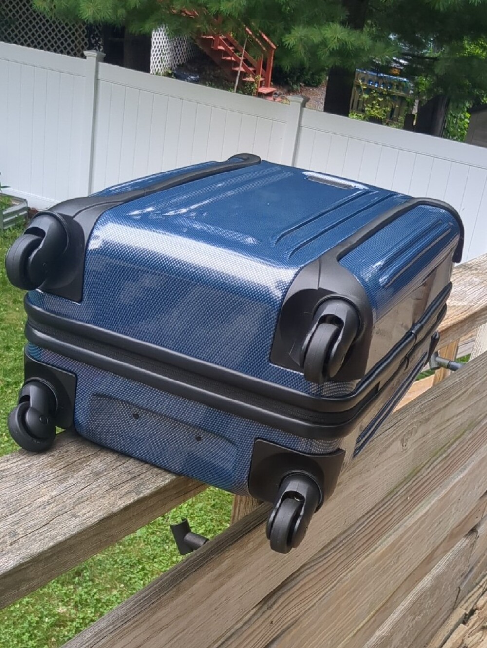 TUMI Hardshell Carry-On 22" Roller in Metallic Navy Blue/Black - Picture 5 of 11
